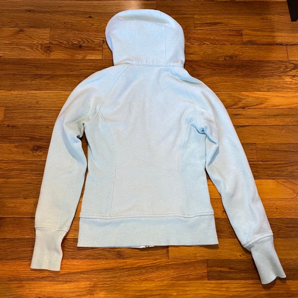 Lululemon Scuba Hoodie - Picture 4 of 8